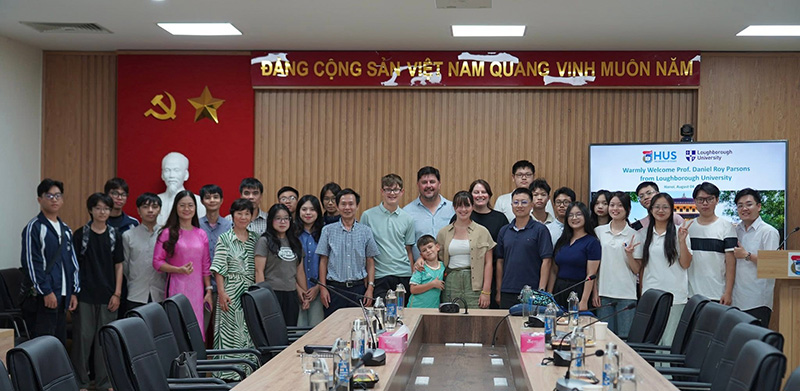 Hội thảo hợp tác khoa học